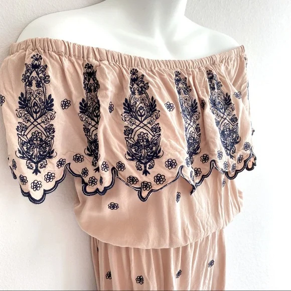 Off Shoulder Embroidered Cream Ruffle Fleur de Lis BOHO Mini Dress Iris Flower - Picture 10 of 11